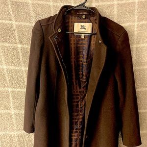 Dark brown women’s Burberry trench coat ,very fashionable, 100% authentic.